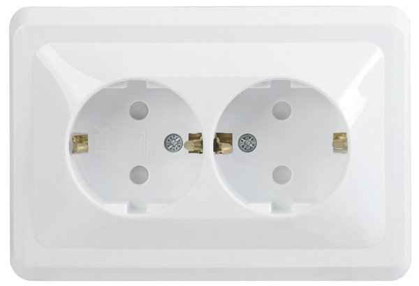Розетка скрытой установки 2-мест. с/з с з/ш в рамке 16А белый IP20 VEGA IEK (РФ)