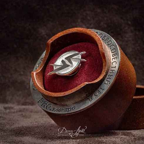 Награждение сотрудников со стажем работы в компании более 5 лет 